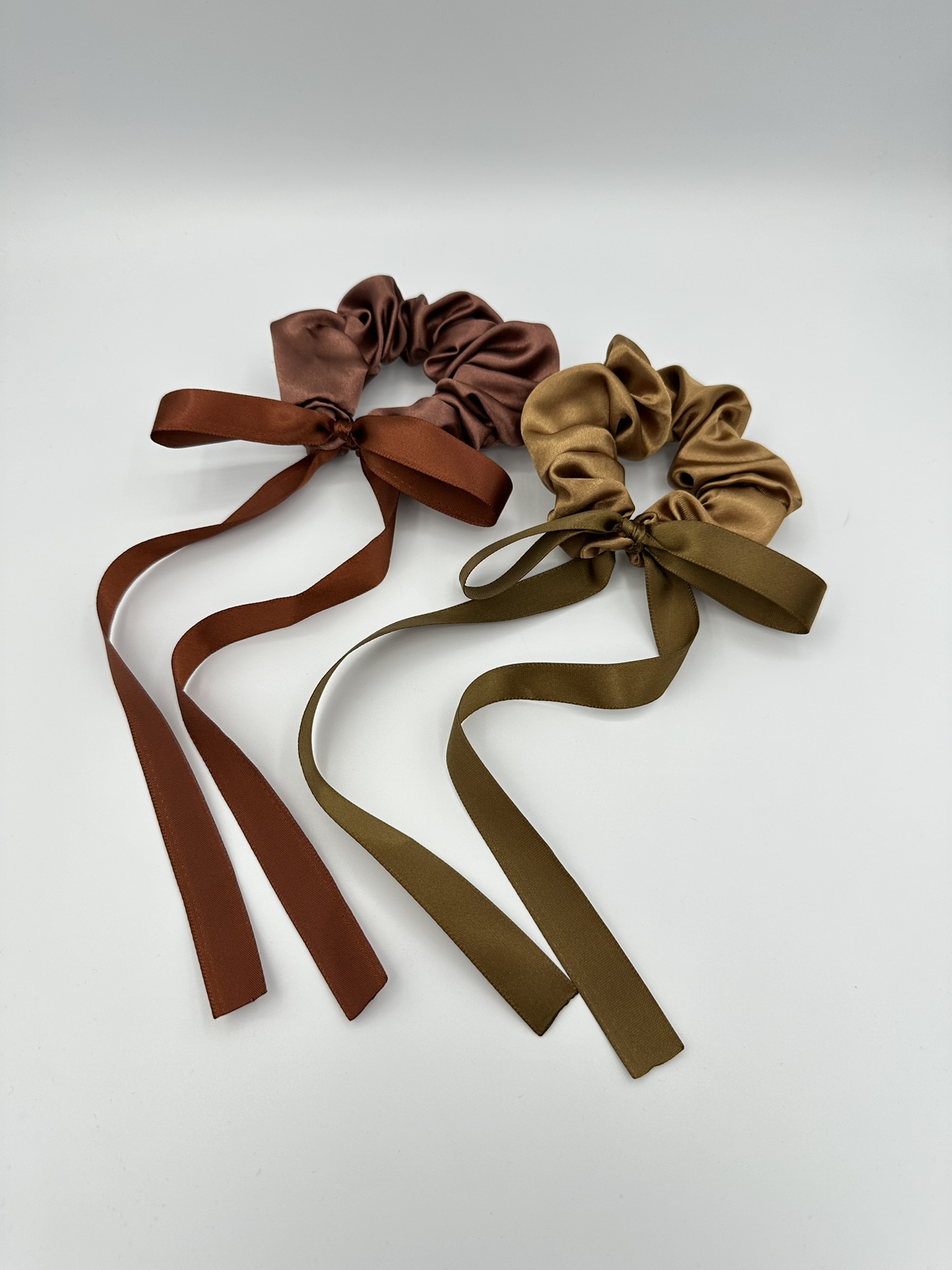 Kinderscrunchies Satin Bow Red Brown Scrunchie met Strik Haarelastiekjes met Strik Satijnen haarelastiek 1