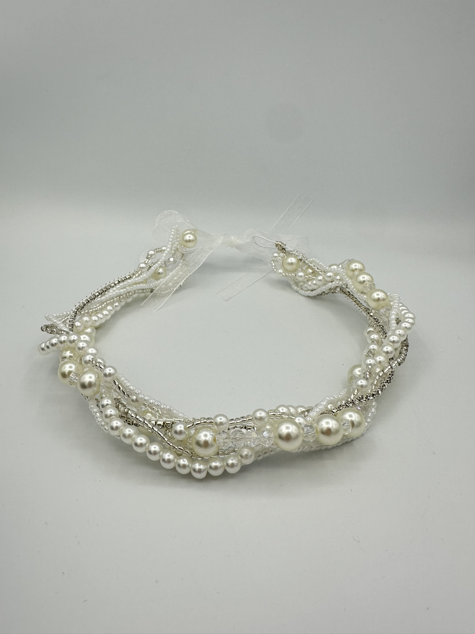 Dames haarband parels Twisted Pearl voorkant